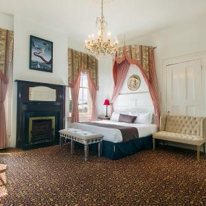King Room with Balcony