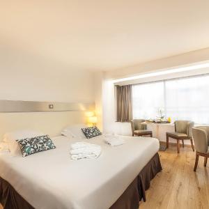 Deluxe Double Room with Free Spa Access