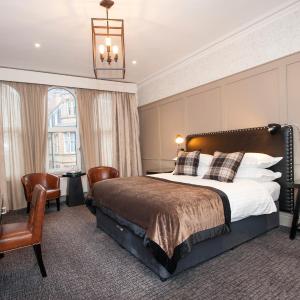 Superior Deluxe Double or Twin Room 