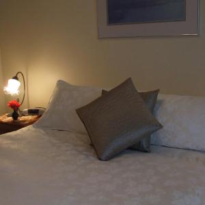Queen Room with Private Bathroom