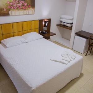 Deluxe One-Bedroom Apartment