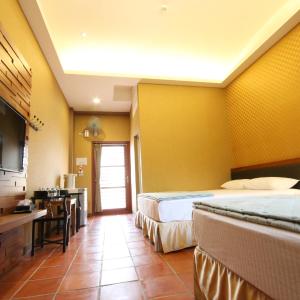 Standard Queen Room with Two Queen Beds