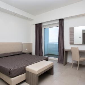 Quadruple Room with Sea View