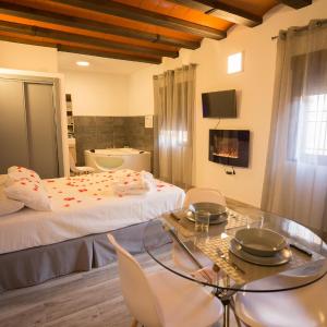 Deluxe Double Room with Bath