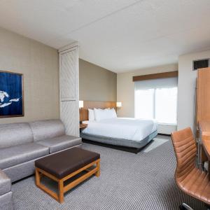 King Room with Sofa Bed