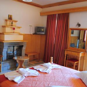 Double Room with Fireplace and Spa Bath