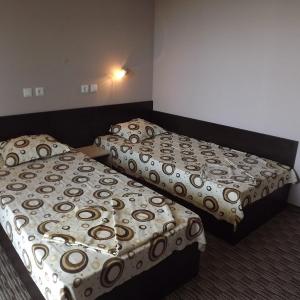 Twin Room with Extra Bed (3 Adults)