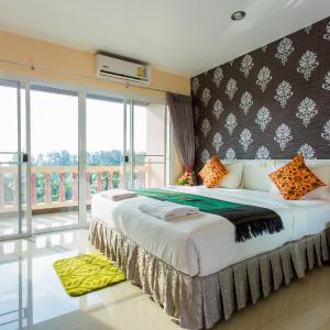 Double Room with Balcony and Sea View