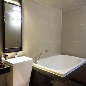 Double or Twin Room with Bathroom