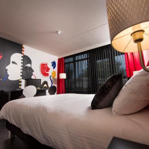 Art Double Room