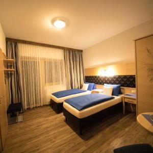Twin Room with Balcony