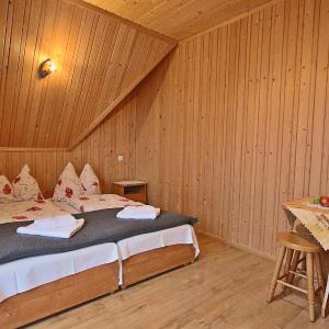 Quadruple Room with Mountain View