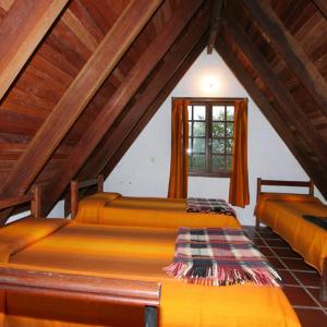 Bungalow (5 Adults)