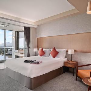 Double Room with Mountain View