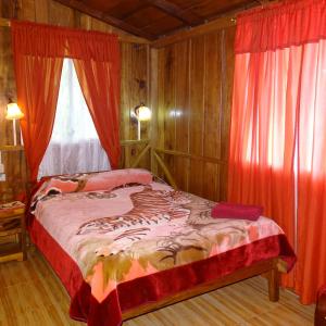 Bungalow (2 Adults)