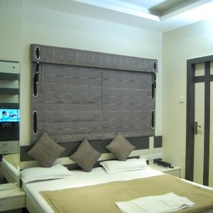 Deluxe Double or Twin Room with Fan
