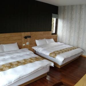 Quadruple Room with Mountain View