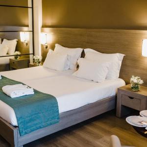 Deluxe Room with Inland View