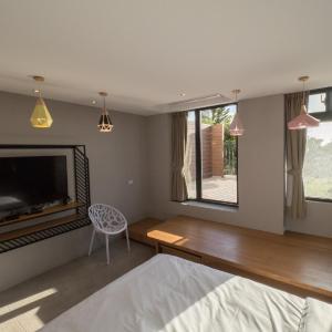 Deluxe Double Room with Terrace