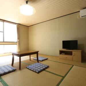 Standard Japanese-Style Room