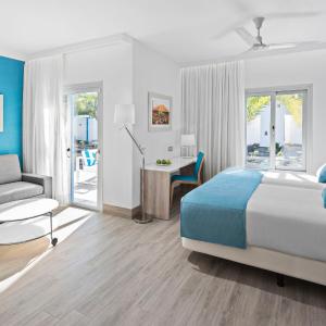 Junior Suite Family Superior (2 Adults + 2 Children)