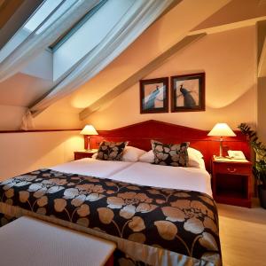 Junior Suite (2 Adults)