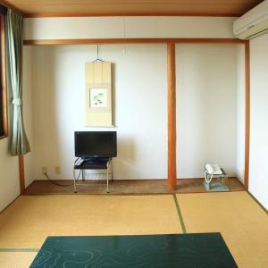Japanese-Style Room - Smoking