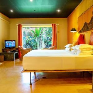 Deluxe Double or Twin Room with Garden View