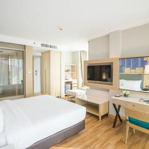 AVANI Deluxe Room with Spa bath