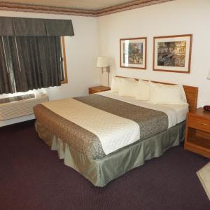 Studio with Spa Bath