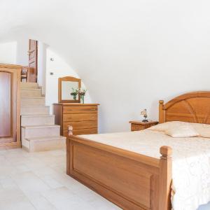 Deluxe Double Room (2 Adults + 1 Child)