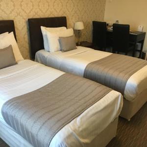 Courtyard Twin Room