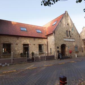 hotelImage