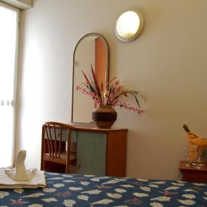 Room with Side Sea View