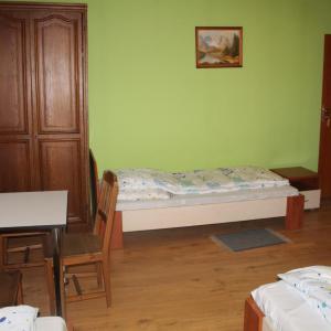 Basic Triple Room