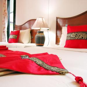 Deluxe Double or Twin Room with Garden View