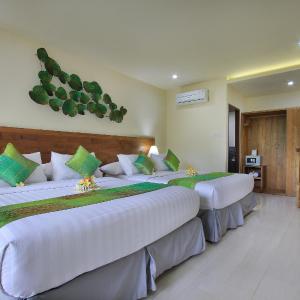 Suite with Garden View