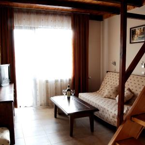 Family Room - Split Level