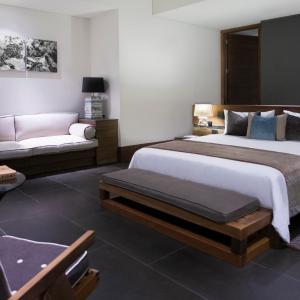Junior Suite with Garden View