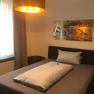 Single Room Hotel