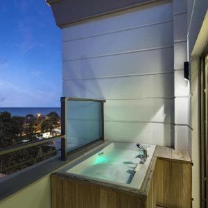 Love Suite