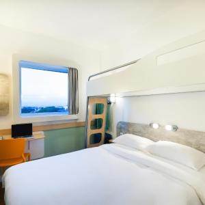 Double Room - 1 Double Bed and 1 Bunk Bed