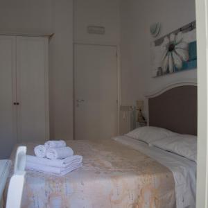 Queen Room with Balcony