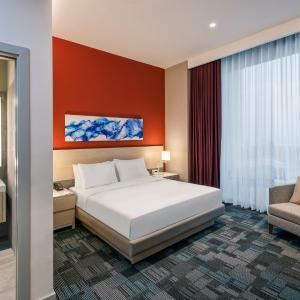 One-Bedroom King Suite with Sofa Bed and Kitchenette