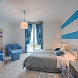 Quadruple Room with Sea View