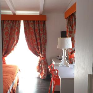 Double or Twin Room with Sea View