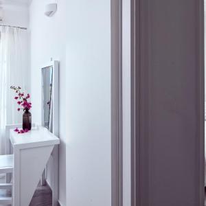 Family Suite with Jetted Tub and Sea View
