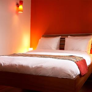 Mandarin Apartment Suite