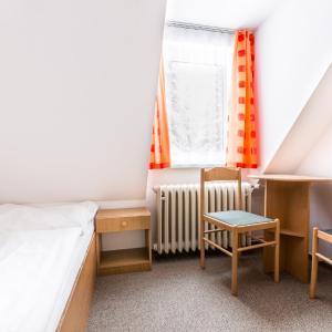 Economy Single Room