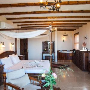 Deluxe Double Room with Jacuzzi 